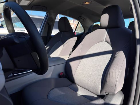 Used 2022 Toyota Camry LE image 17