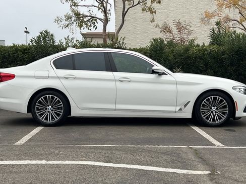 Used 2019 BMW 530i w/ Convenience Package image 8