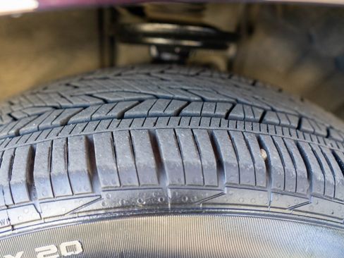 Used 2023 Buick Enclave Avenir image 34