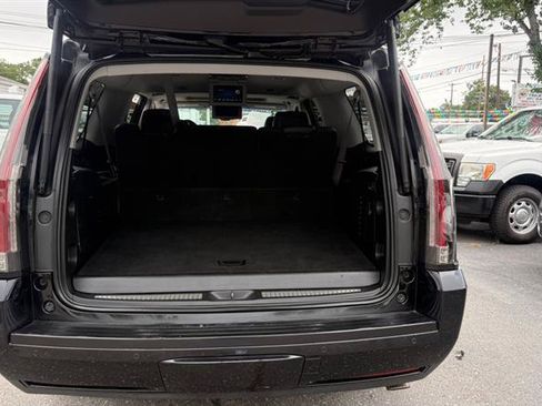 Used 2016 Cadillac Escalade ESV Luxury AWD/4WD image 25