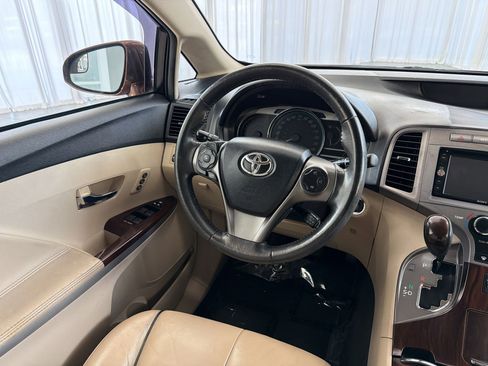 Used 2013 Toyota Venza XLE w/ Tow Prep Pkg AWD/4WD image 26