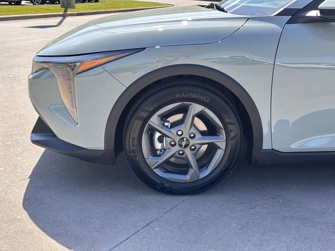 Used 2025 Kia K4 LXS image 8