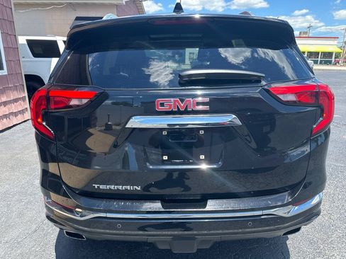 Used 2018 GMC Terrain Denali w/ Advanced Safety Package FWD image 4