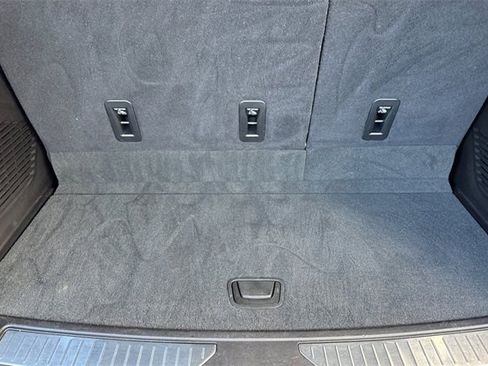 Used 2021 Chevrolet Tahoe RST w/ Luxury Package image 17