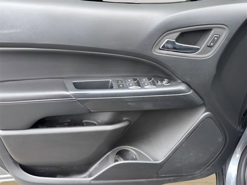 Used 2022 GMC Canyon AT4 image 26