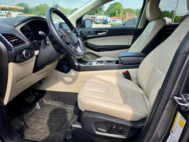 Used 2024 Ford Edge Titanium AWD/4WD image 13
