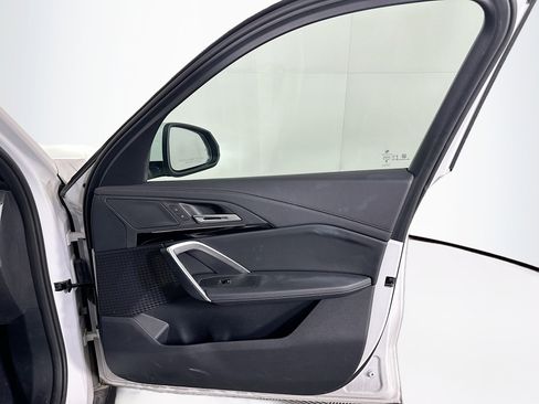 Used 2025 BMW X1 xDrive28i AWD/4WD image 34