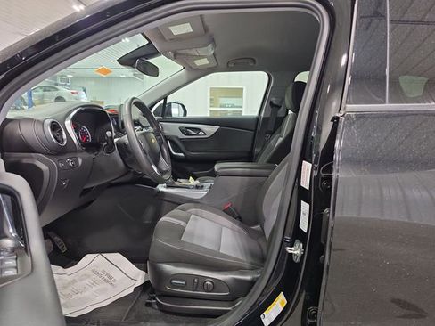 Used 2025 Chevrolet Blazer LT AWD/4WD image 21