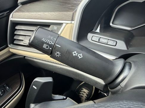 Certified 2021 Honda Clarity Plug-In Hybrid image 21