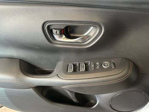 Used 2023 Honda HR-V Sport image 19