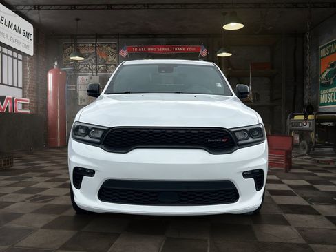 Used 2023 Dodge Durango GT image 2