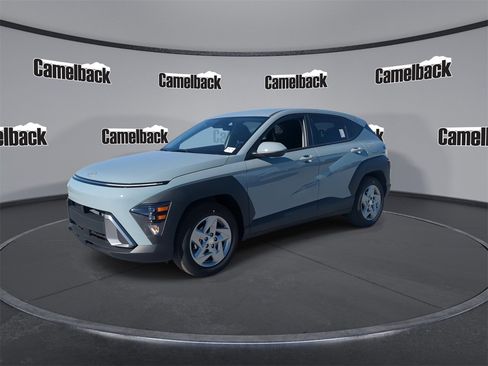 New 2026 Hyundai Kona SE image 3