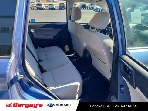 Used 2018 Subaru Forester 2.5i w/ Alloy Wheel Package image 11