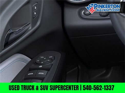 New 2025 Chevrolet Trax LT w/ Driver Confidence Package image 22