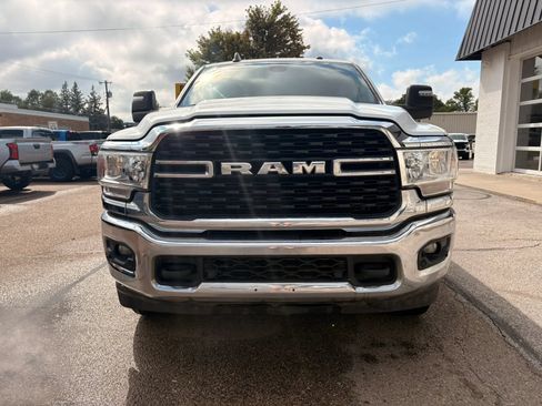 Used 2024 RAM 2500 Big Horn w/ Off Road Package AWD/4WD image 3