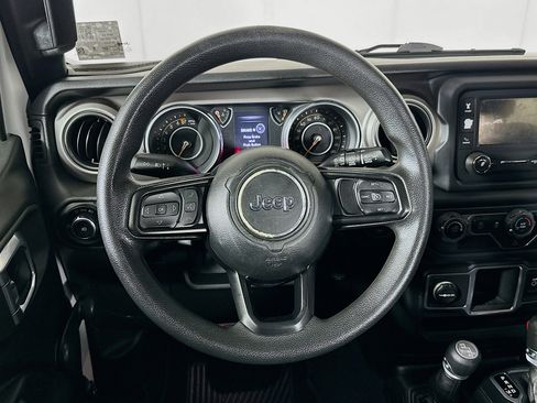 Used 2018 Jeep Wrangler Unlimited Sport AWD/4WD image 18