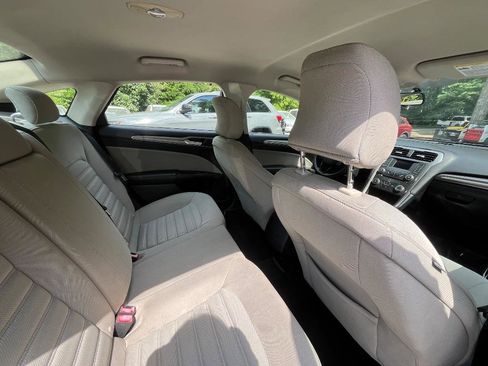 Used 2017 Ford Fusion S FWD image 28