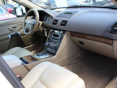 Used 2011 Volvo XC90 3.2 FWD image 23