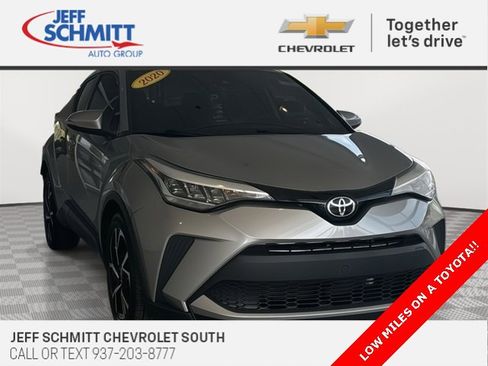 Used 2020 Toyota C-HR XLE image 1