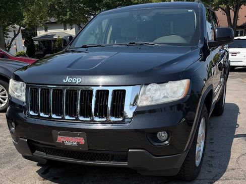 Used 2011 Jeep Grand Cherokee Laredo w/ Security & Convenience Group AWD/4WD image 5