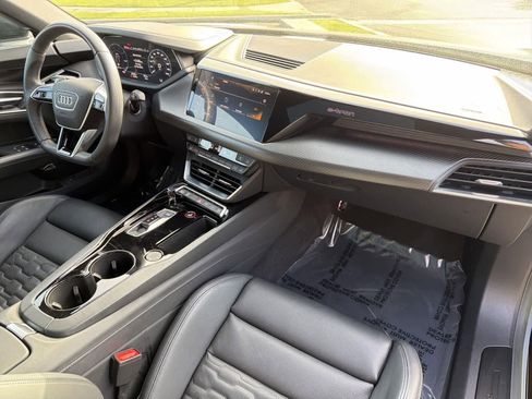 Used 2023 Audi e-tron GT Premium Plus w/ Performance Package image 37
