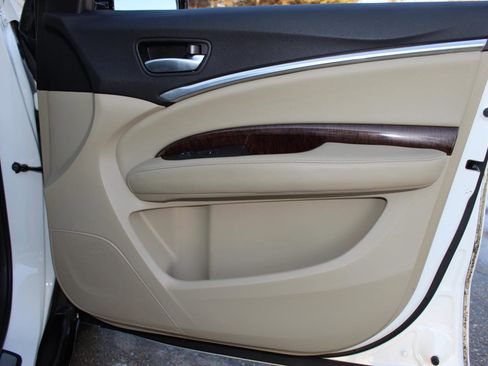 Used 2017 Acura MDX SH-AWD image 22