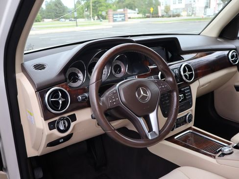 Used 2013 Mercedes-Benz GLK 250 BlueTEC 4MATIC image 15