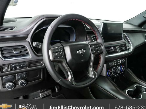 Used 2022 Chevrolet Suburban RST w/ Luxury Package image 4