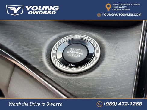 Used 2022 Jeep Grand Cherokee Overland w/ Luxury Tech Group IV AWD/4WD image 16