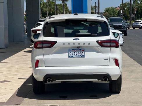 Used 2023 Ford Escape ST-Line w/ Equipment Group 301A FWD image 5