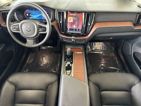Certified 2023 Volvo XC60 B5 Plus w/ Protection Package Premier AWD/4WD image 12