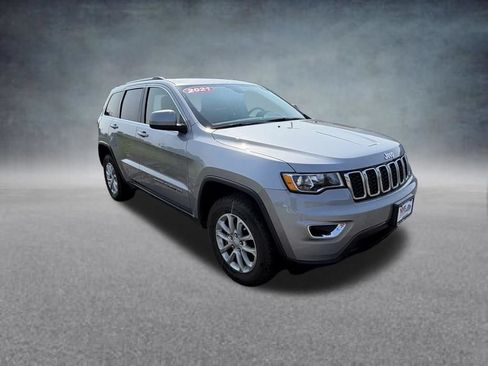 Used 2021 Jeep Grand Cherokee Laredo AWD/4WD image 8