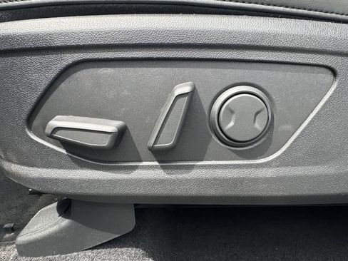 New 2025 Kia Sorento X-Line EX image 24