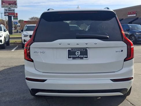 New 2026 Volvo XC90 B6 Ultra w/ Lounge Package image 9