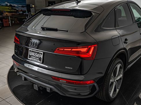 Used 2023 Audi Q5 2.0T Premium Plus w/ Premium Plus Package AWD/4WD image 16