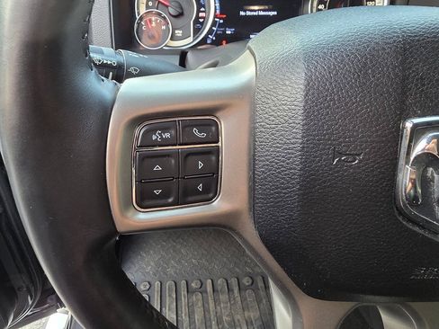 Used 2017 RAM 1500 Laramie w/ Convenience Group AWD/4WD image 16