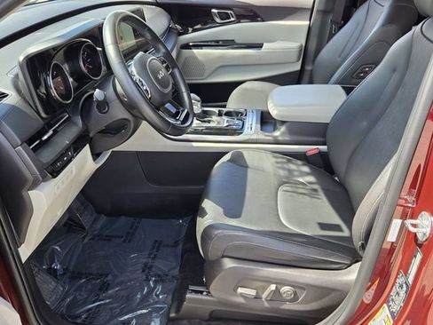 Used 2022 Kia Carnival SX FWD image 10