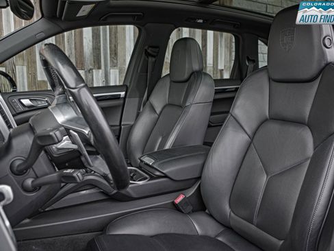 Used 2017 Porsche Cayenne S AWD/4WD image 13