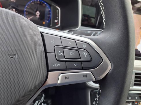 New 2025 Volkswagen Taos SEL image 22