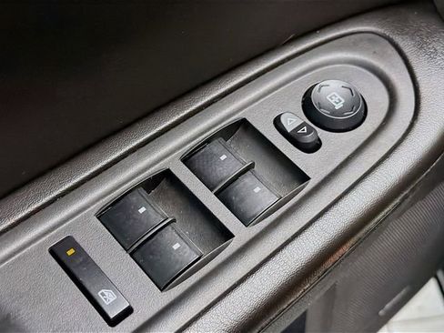 Used 2016 GMC Acadia SLT image 14