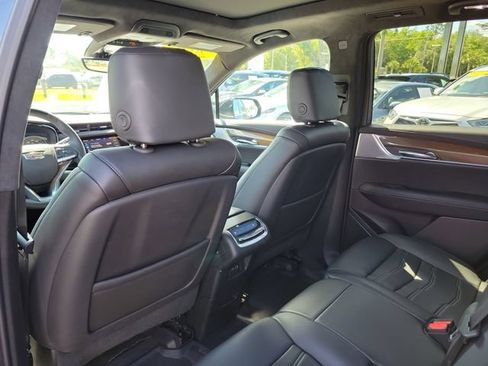 Certified 2025 Cadillac XT6 Premium Luxury w/ Platinum Package AWD/4WD image 15