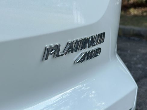 Certified 2022 Nissan Pathfinder Platinum w/ Cargo Package image 10