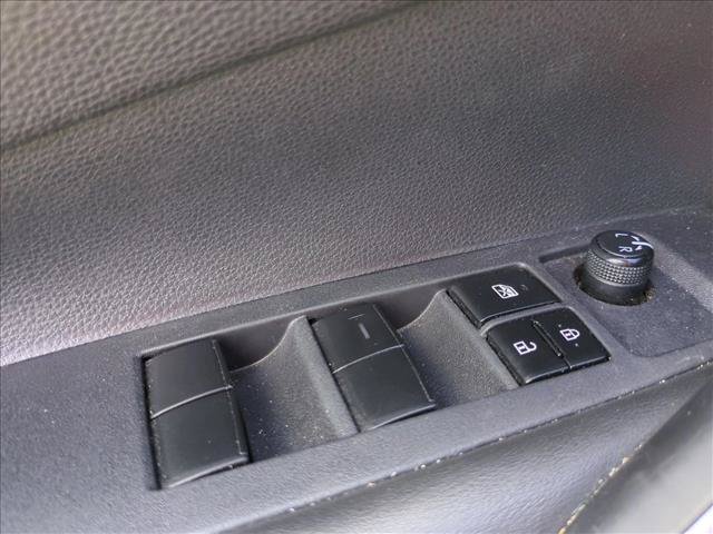 Used 2023 Toyota Corolla SE FWD image 8