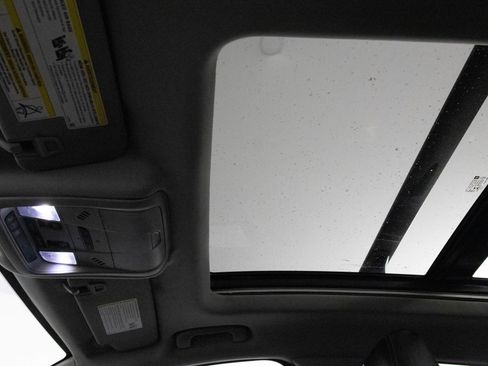 Used 2019 GMC Terrain SLT w/ Preferred Package image 33