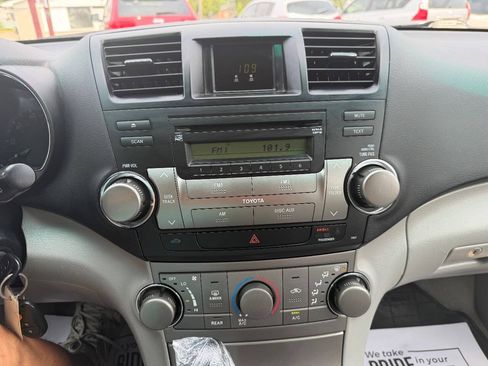 Used 2010 Toyota Highlander 2WD w/ Extra Value Pkg 2 image 19