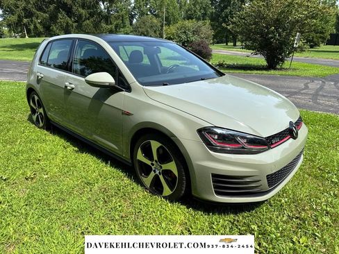 Used 2017 Volkswagen Golf 4-Door FWD image 8