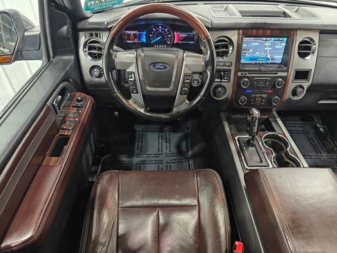 Used 2015 Ford Expedition Platinum AWD/4WD image 4