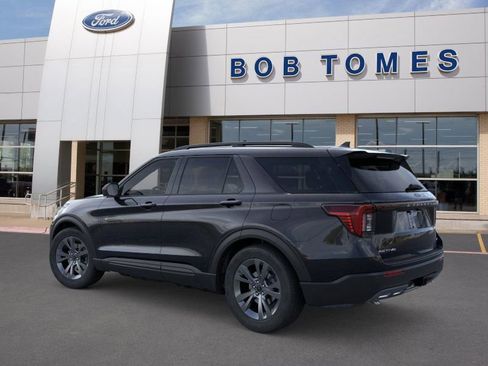 New 2026 Ford Explorer Active w/ Active Comfort Package image 5