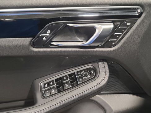 New 2026 Porsche Macan AWD/4WD image 14