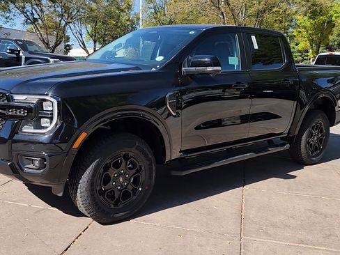 New 2025 Ford Ranger Lariat w/ FX4 Off-Road Package image 2